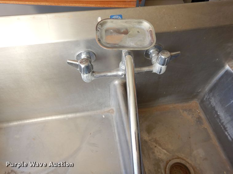 image for item MR9655 (2) basin sink