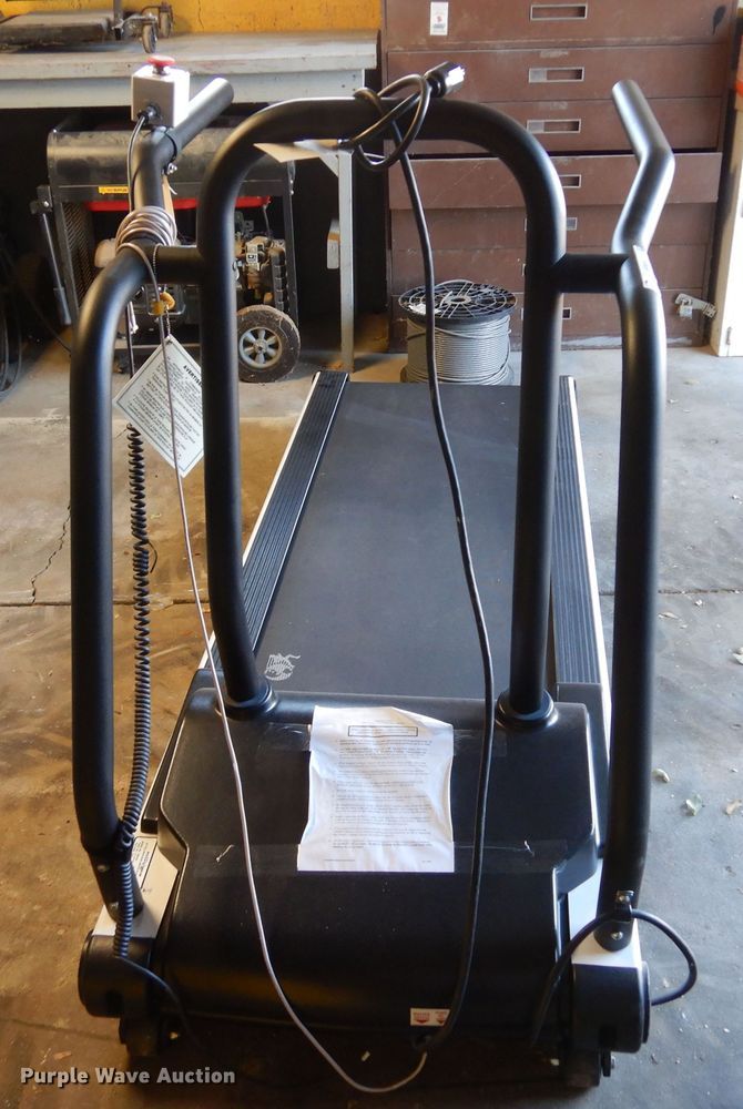 image for item MR9658 FullVision TMX425  treadmill