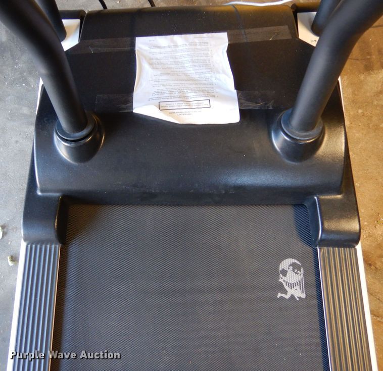 image for item MR9658 FullVision TMX425  treadmill