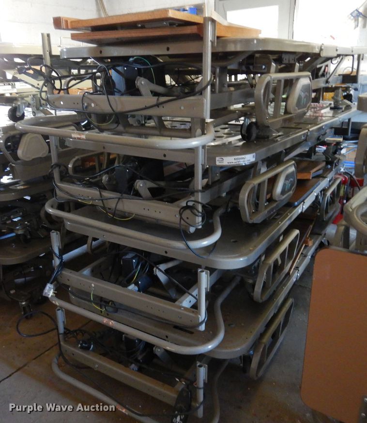 image for item MR9660 (4) Hill-Rom P870 long term care bed