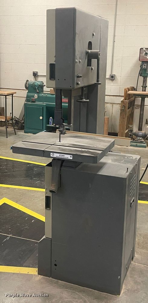 image for item MT9981 Rockwell 20  vertical bandsaw