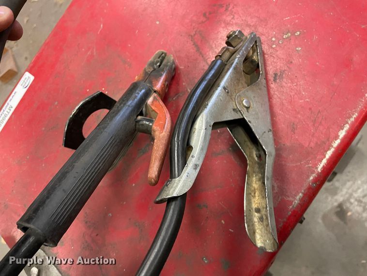 image for item MT9988 Lincoln Electric Idealarc 250  welder