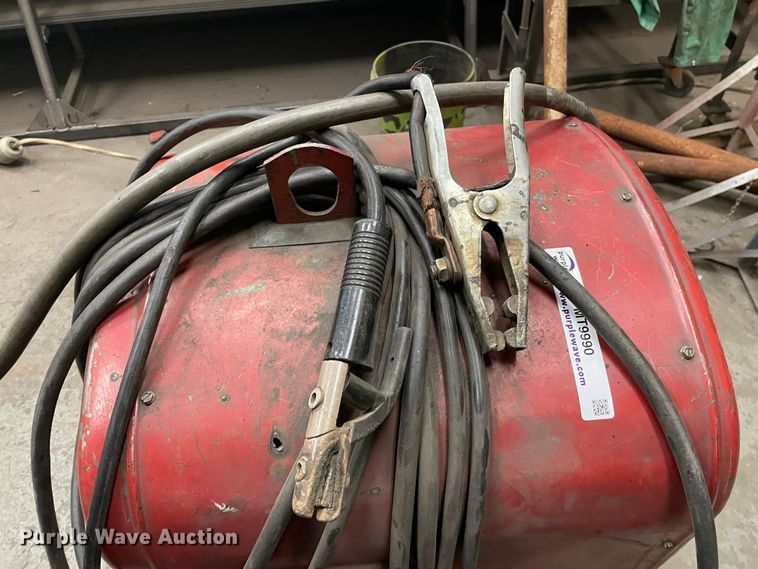 image for item MT9990 Lincoln Idealarc AC-250  welder