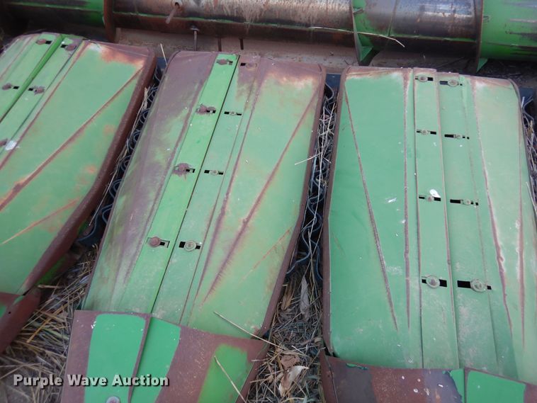 image for item DF8275 John Deere 853A  all-crop head