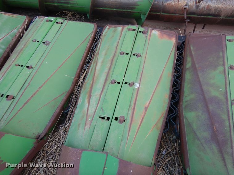 image for item DF8275 John Deere 853A  all-crop head