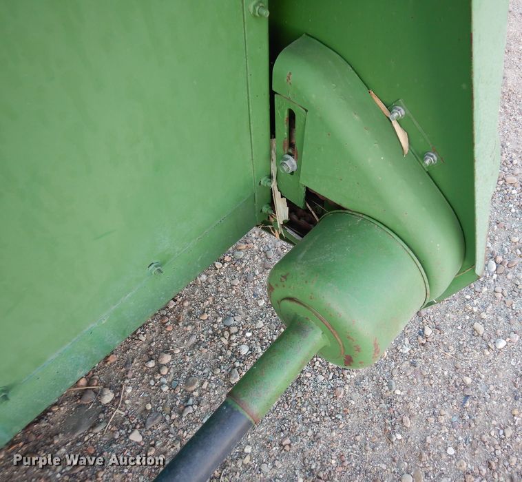 image for item DF8275 John Deere 853A  all-crop head