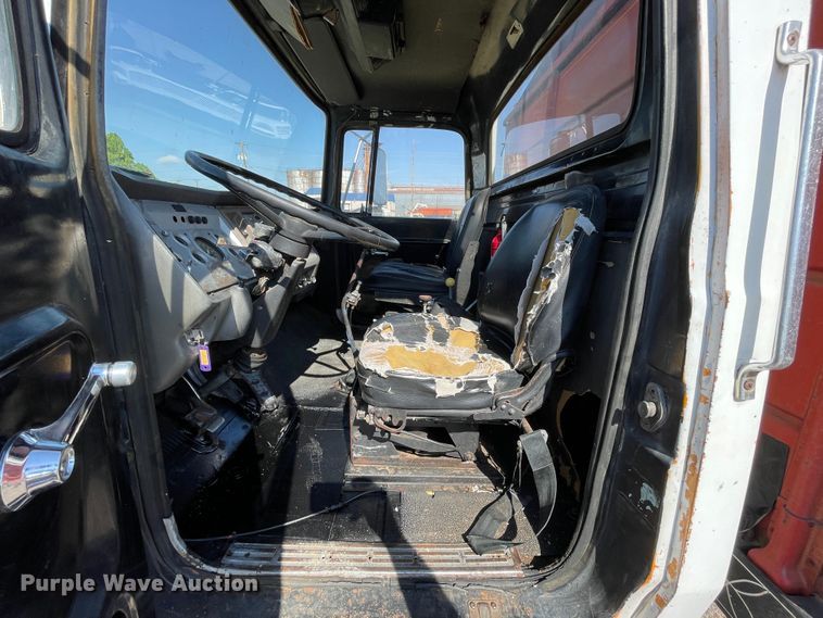 image for item DN5160 1973 Ford 880  grain truck