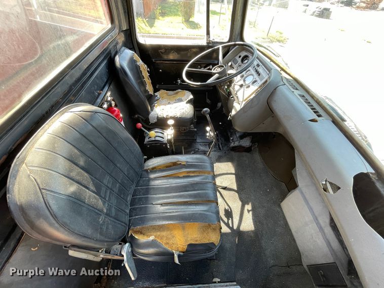 image for item DN5160 1973 Ford 880  grain truck