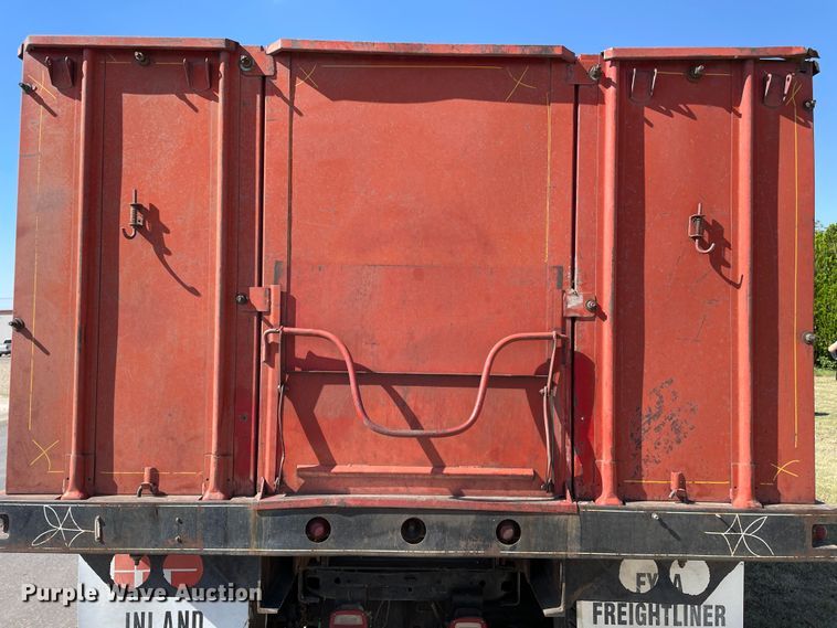 image for item DN5160 1973 Ford 880  grain truck