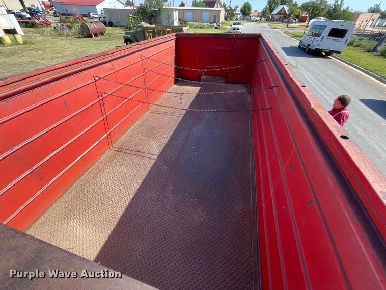 image for item DN5160 1973 Ford 880  grain truck