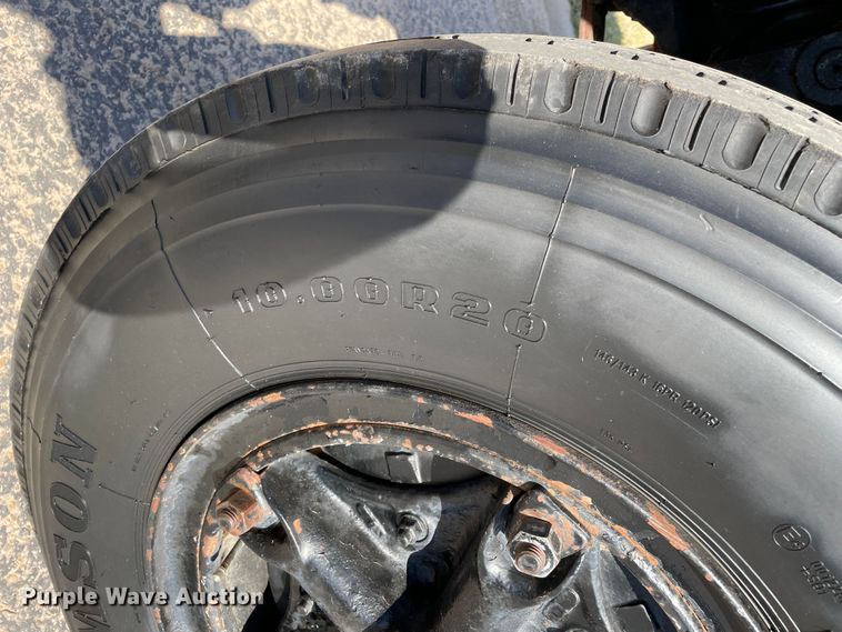 image for item DN5160 1973 Ford 880  grain truck