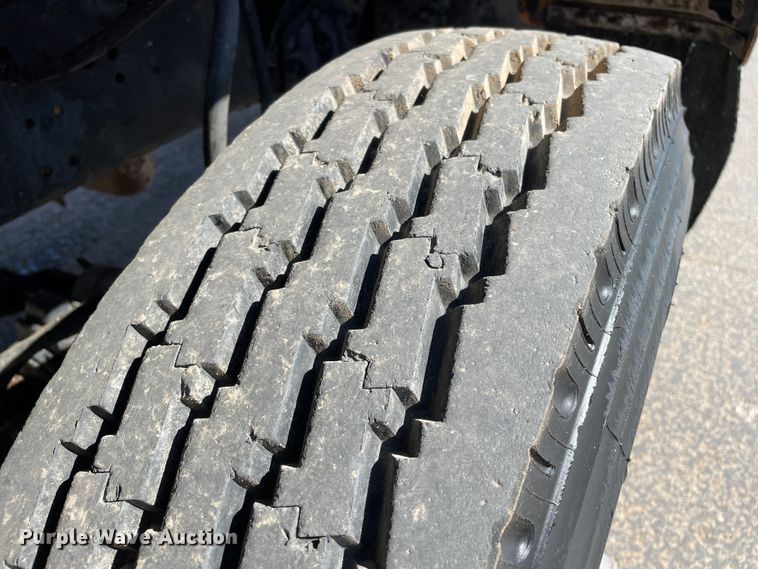 image for item DN5160 1973 Ford 880  grain truck