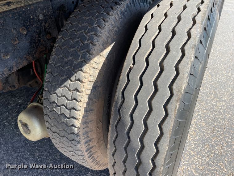 image for item DN5160 1973 Ford 880  grain truck