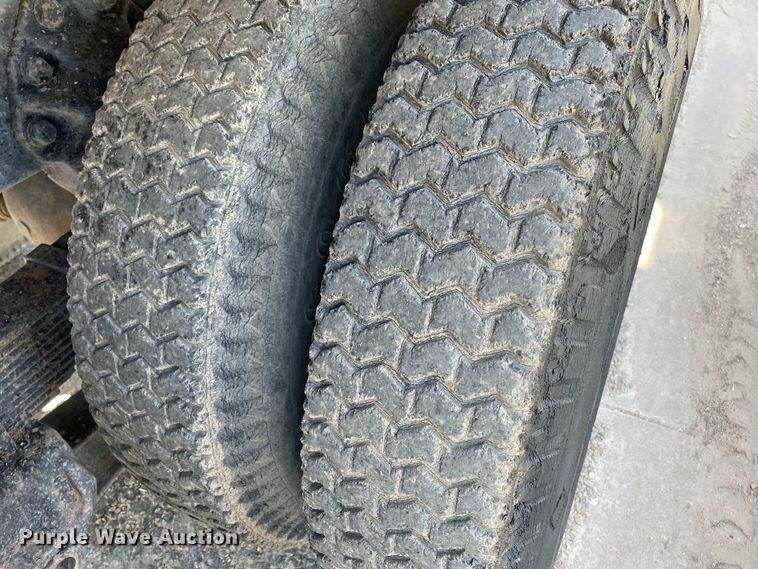 image for item DN5160 1973 Ford 880  grain truck