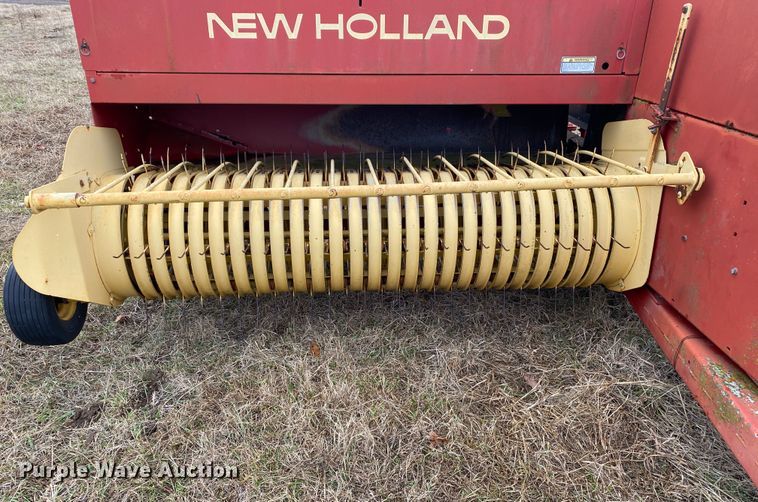 image for item DN8107 1998 New Holland 575  small square baler