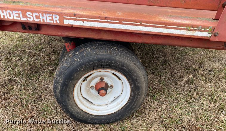 image for item DN8107 1998 New Holland 575  small square baler