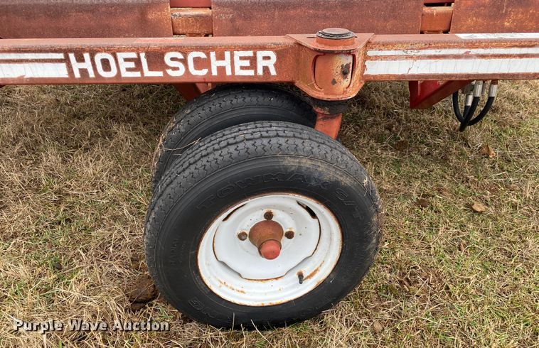 image for item DN8107 1998 New Holland 575  small square baler