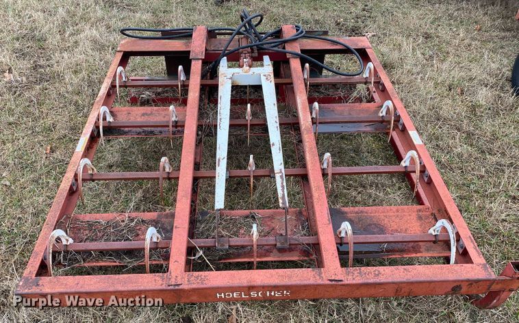 image for item DN8107 1998 New Holland 575  small square baler