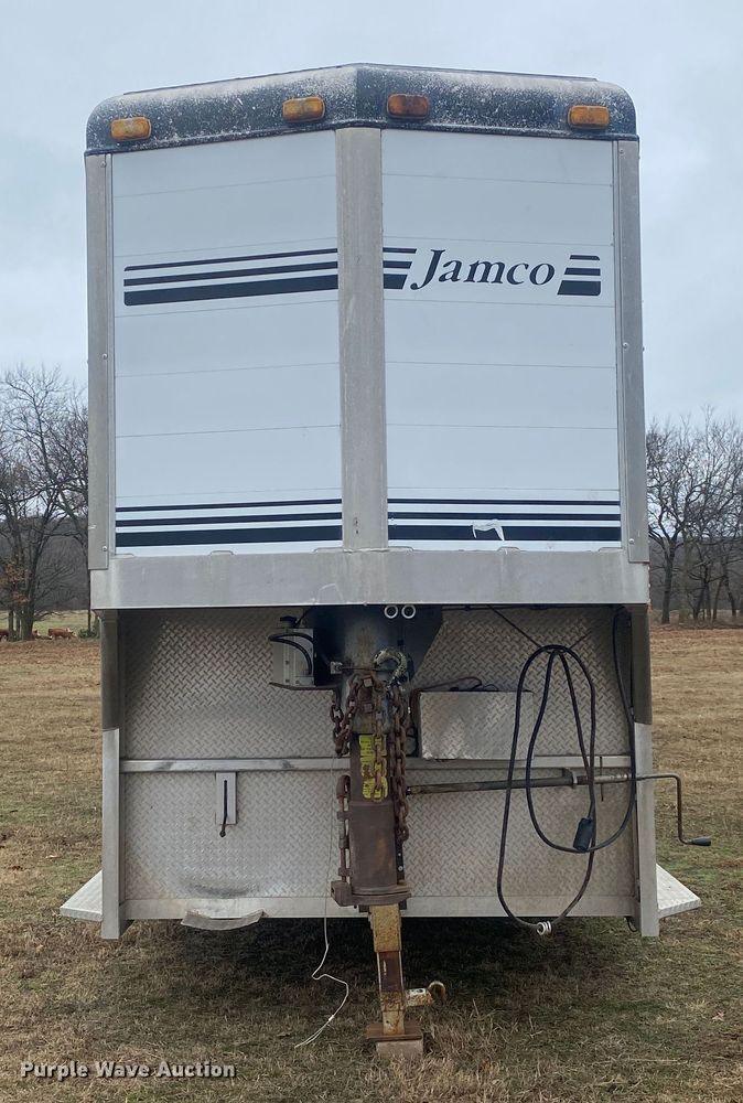 image for item DN8114 1995 Jamco  livestock trailer
