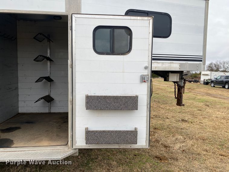 image for item DN8114 1995 Jamco  livestock trailer