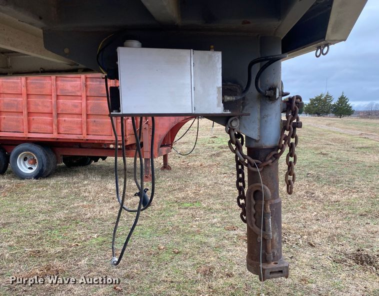 image for item DN8114 1995 Jamco  livestock trailer