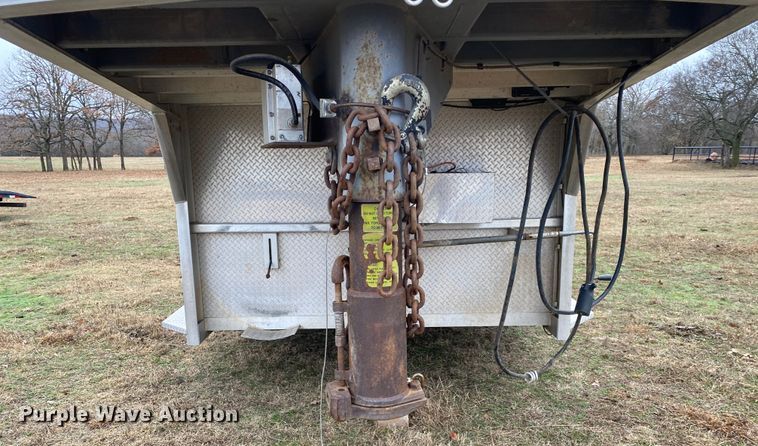 image for item DN8114 1995 Jamco  livestock trailer