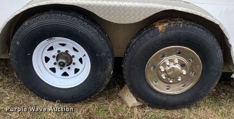 image for item DN8114 1995 Jamco  livestock trailer