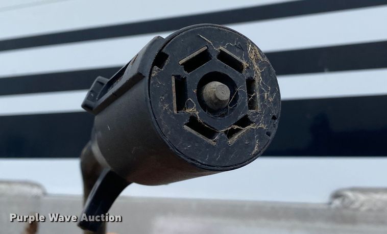 image for item DN8114 1995 Jamco  livestock trailer