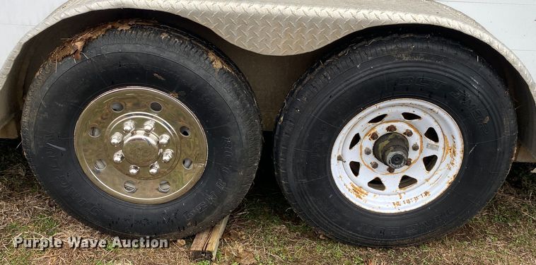 image for item DN8114 1995 Jamco  livestock trailer