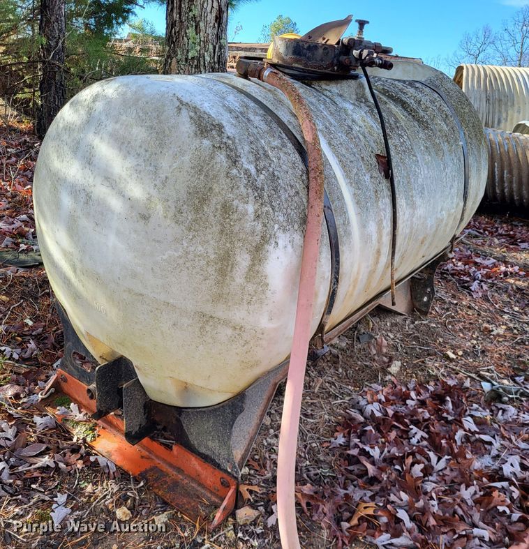 image for item DO3452 300 gallon poly tank