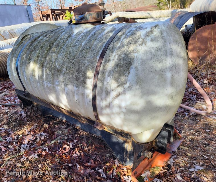 image for item DO3452 300 gallon poly tank