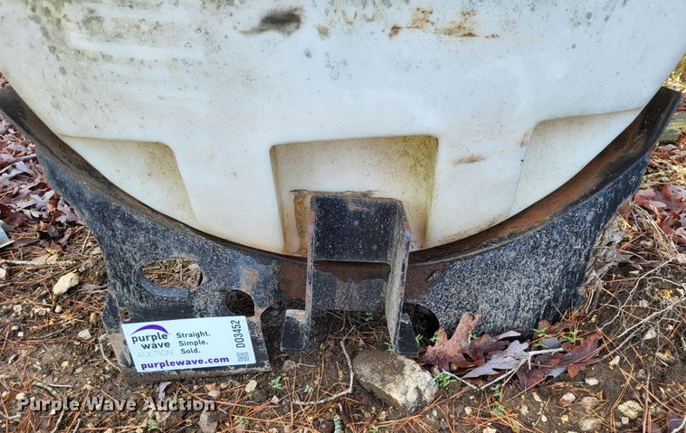 image for item DO3452 300 gallon poly tank