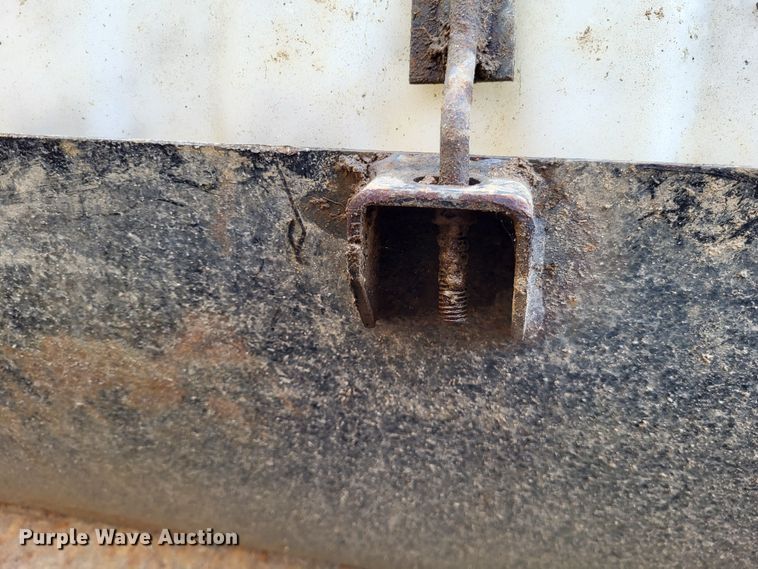 image for item DO3452 300 gallon poly tank