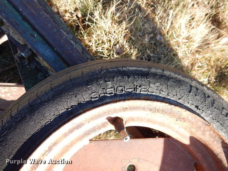 image for item DR8089 John Deere 2-14  bottom plow