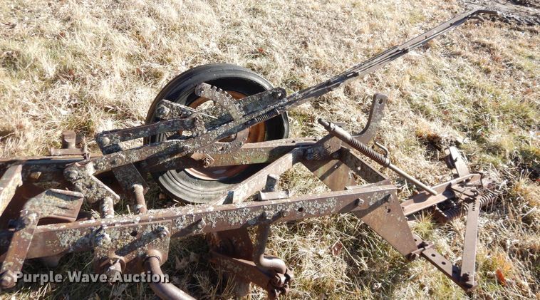 image for item DR8089 John Deere 2-14  bottom plow