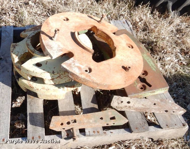 image for item DR8090 Tires and wheels