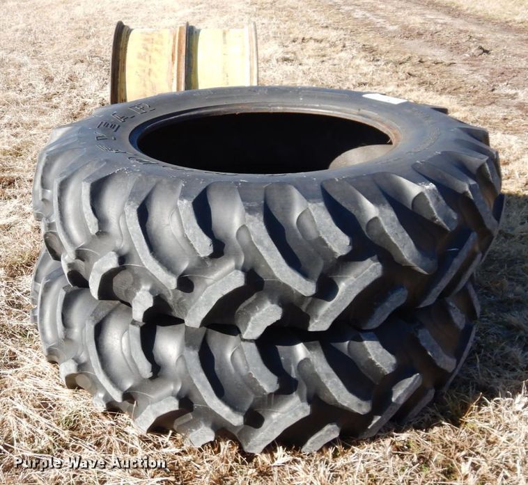 image for item DR8091 Tires and wheels