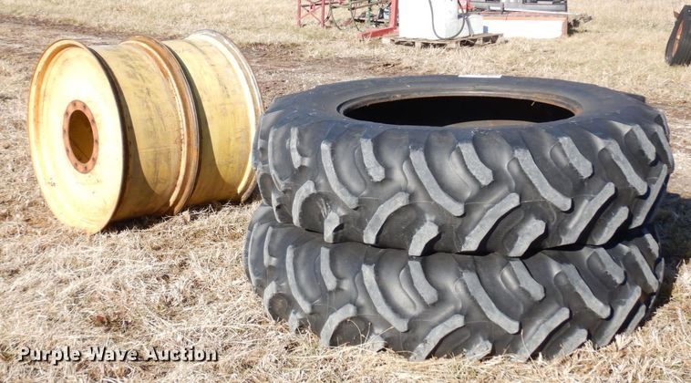 image for item DR8091 Tires and wheels