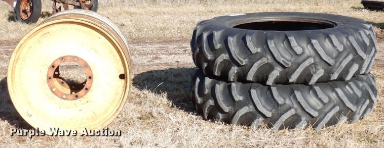 image for item DR8091 Tires and wheels