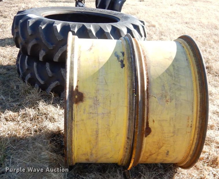 image for item DR8091 Tires and wheels