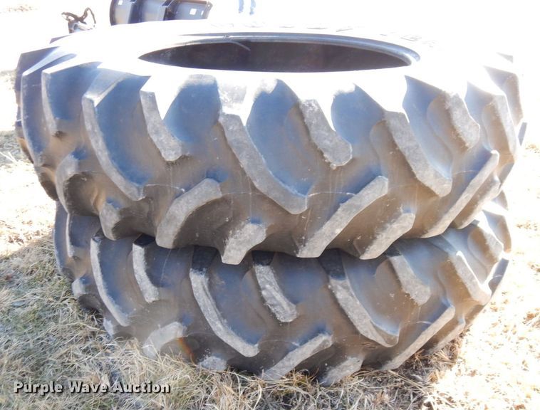 image for item DR8091 Tires and wheels