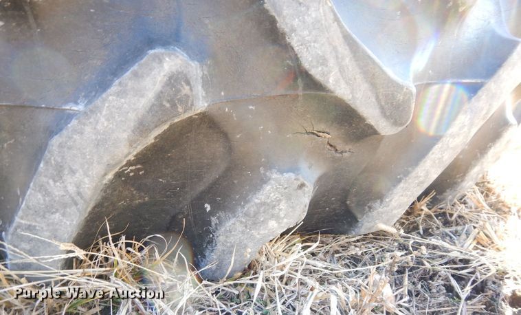 image for item DR8091 Tires and wheels