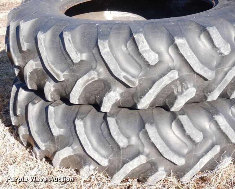 image for item DR8091 Tires and wheels