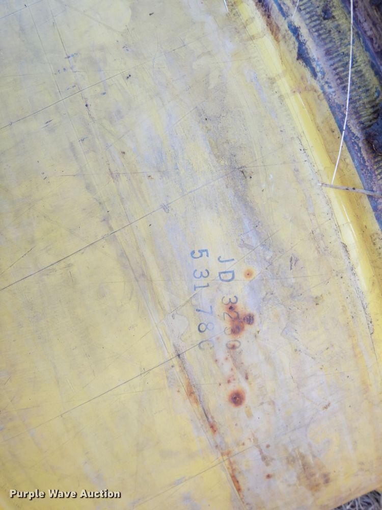 image for item DR8091 Tires and wheels