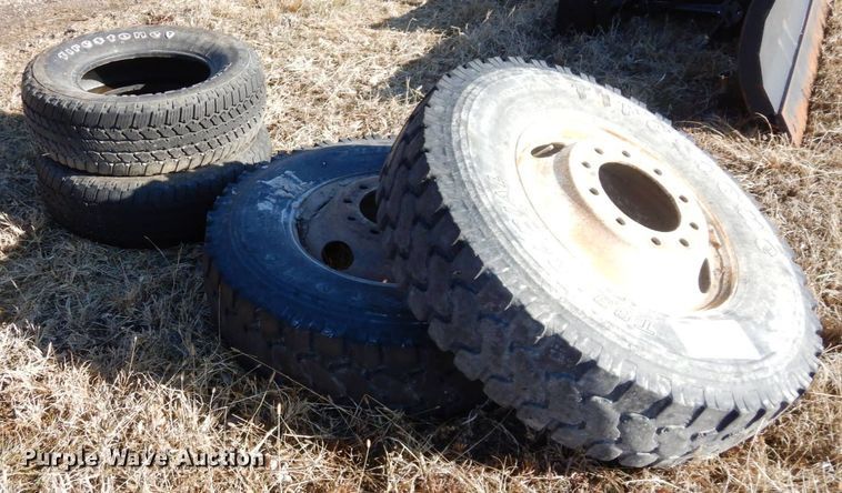 image for item DR8092 (4) Firestone tires and wheels