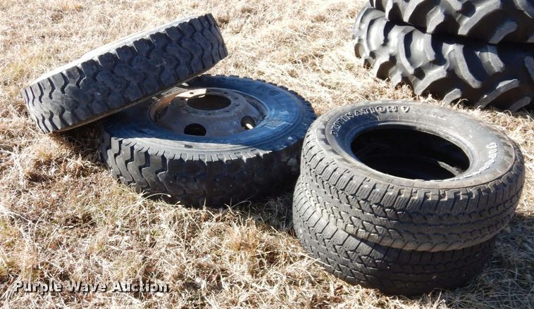 image for item DR8092 (4) Firestone tires and wheels