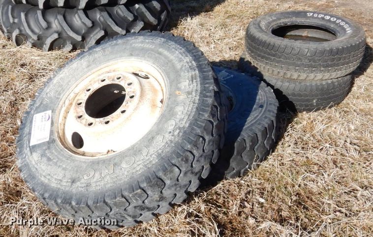 image for item DR8092 (4) Firestone tires and wheels