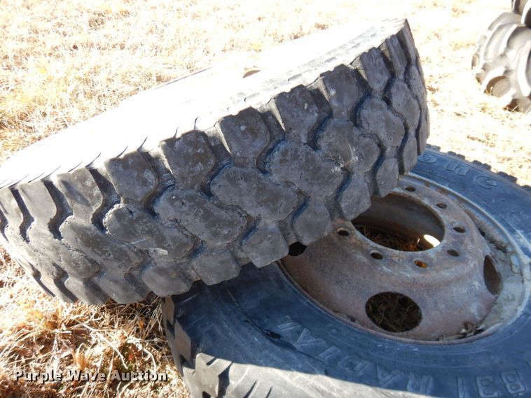 image for item DR8092 (4) Firestone tires and wheels