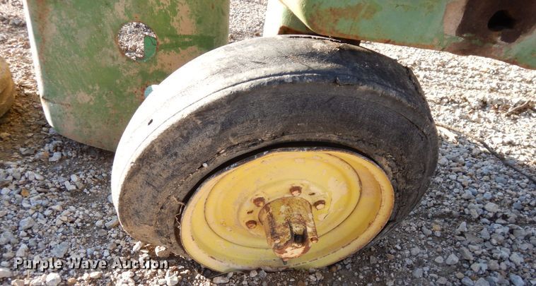 image for item JK9117 1960 John Deere 630  tractor