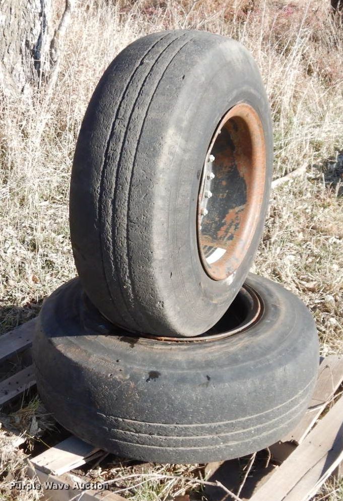 image for item JK9121 (2) 36x11 tires and wheels